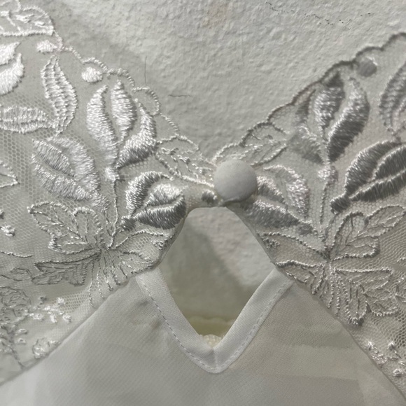 INTIMO AMORE WHITE LACE SHEER CHEMISE LINGERIE TOP SIZE LARGE - Picture 3 of 13